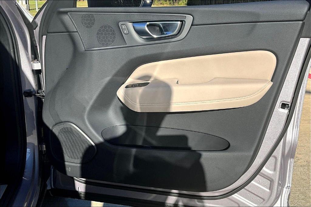 new 2026 Volvo XC60 car, priced at $52,430