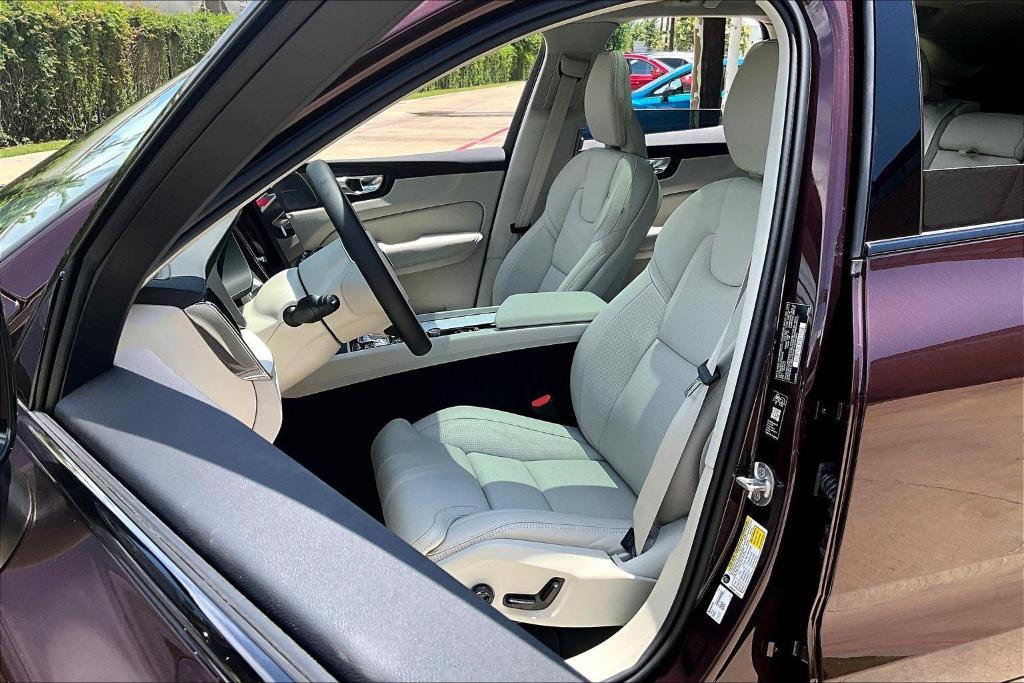 new 2026 Volvo XC60 car, priced at $66,045