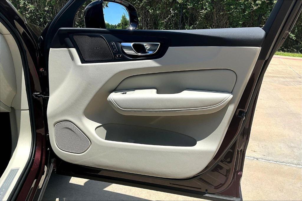 new 2026 Volvo XC60 car, priced at $66,045