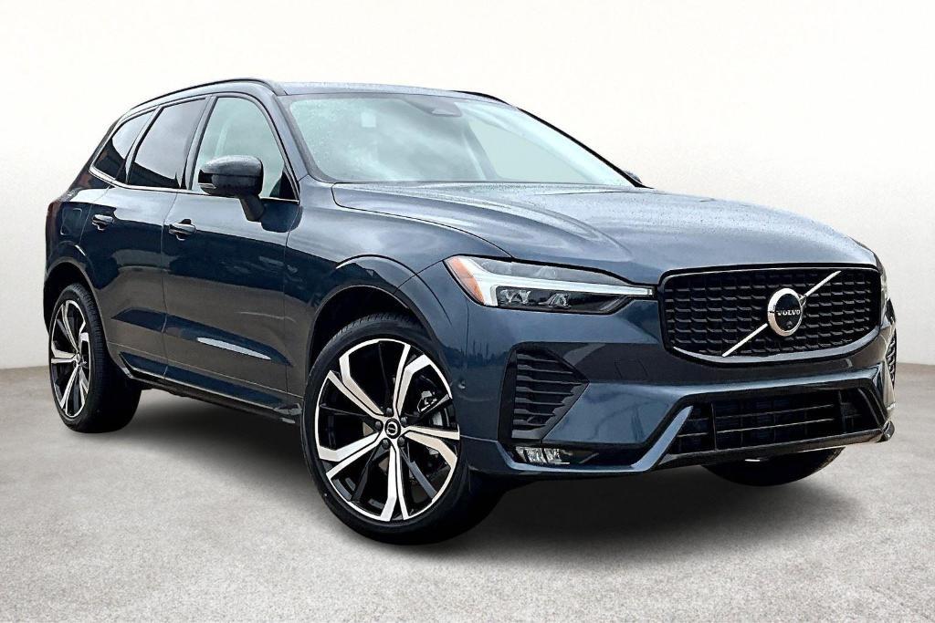 new 2025 Volvo XC60 car, priced at $52,660