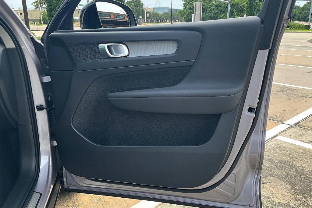new 2026 Volvo XC40 car, priced at $47,200