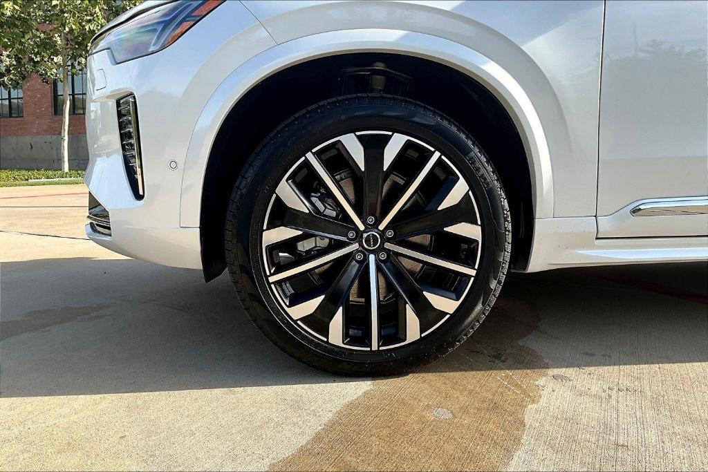 new 2026 Volvo XC90 car, priced at $75,155