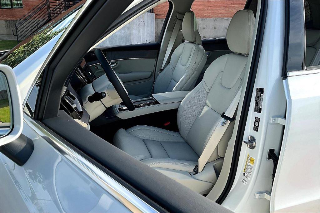 new 2026 Volvo XC90 car, priced at $75,155