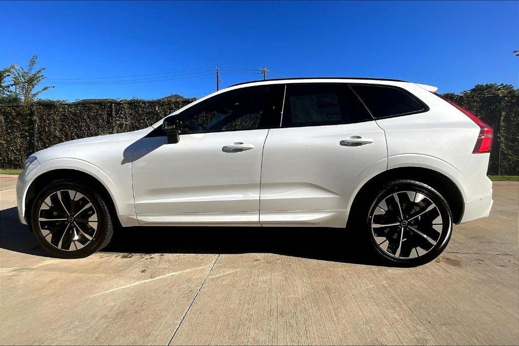new 2026 Volvo XC60 car, priced at $57,985