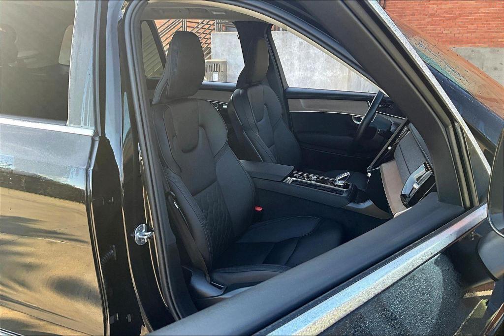 used 2025 Volvo XC90 car, priced at $51,014