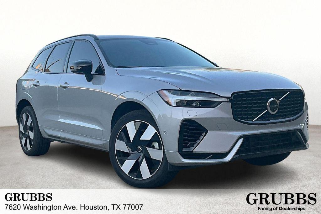 new 2025 Volvo XC60 Plug-In Hybrid car, priced at $67,035