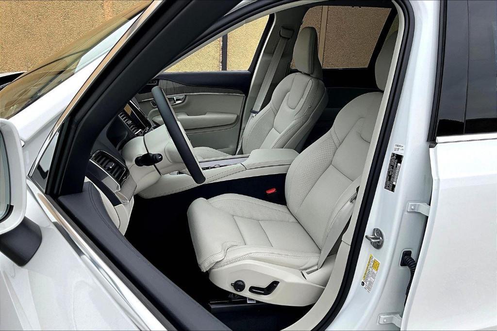 new 2025 Volvo XC90 car, priced at $79,960