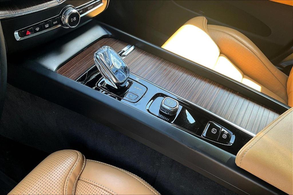 used 2022 Volvo XC60 car, priced at $39,604