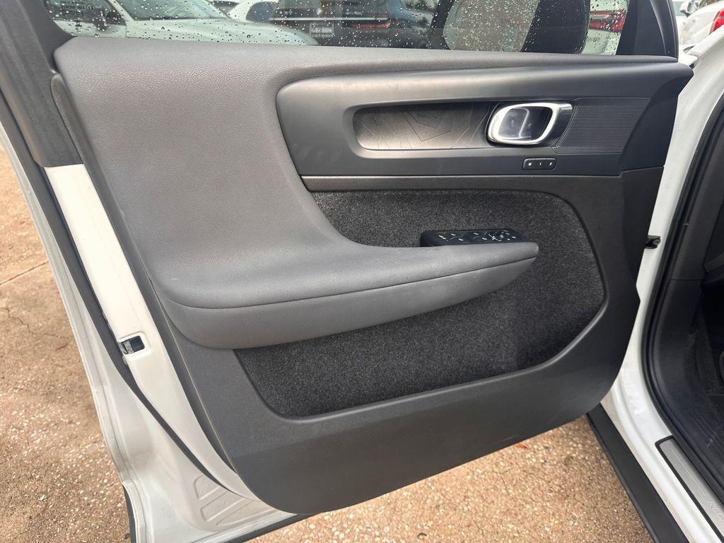 used 2023 Volvo C40 Recharge Pure Electric car