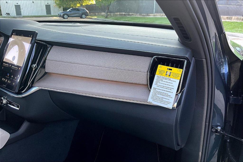 new 2026 Volvo XC90 car, priced at $71,825