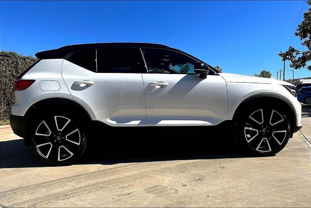new 2026 Volvo XC40 car, priced at $59,025