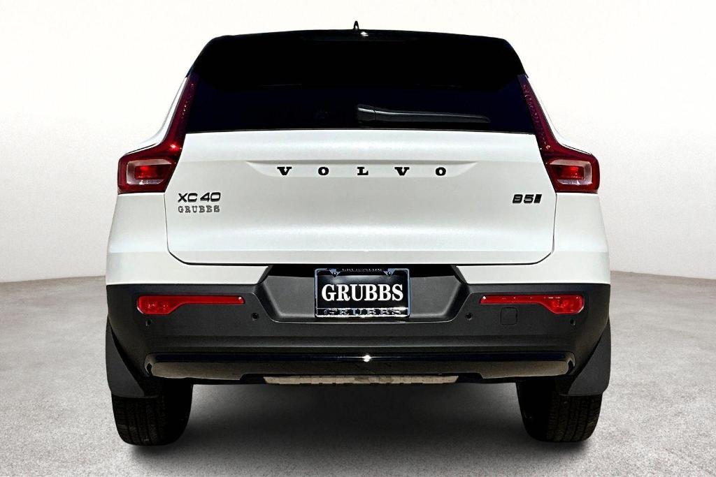 new 2026 Volvo XC40 car, priced at $59,025