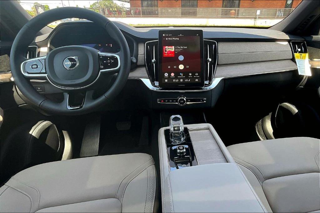 new 2025 Volvo XC90 Plug-In Hybrid car, priced at $61,985