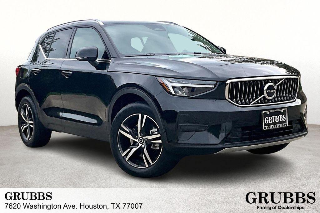 used 2025 Volvo XC40 car, priced at $31,788