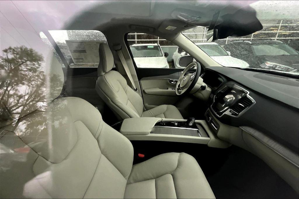 new 2025 Volvo XC90 car, priced at $50,265