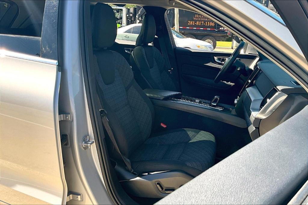 used 2023 Volvo XC60 car, priced at $28,955