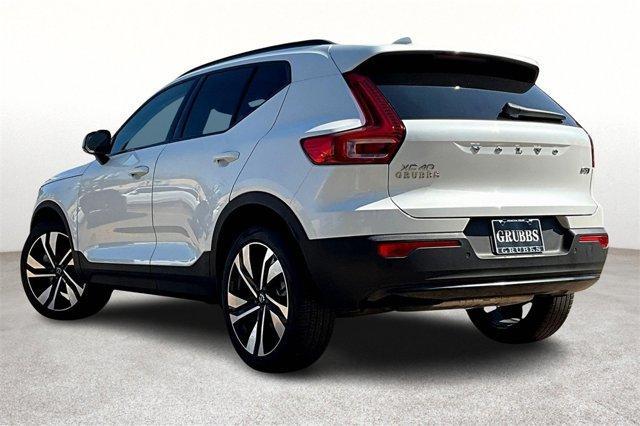 new 2024 Volvo XC40 car, priced at $44,578