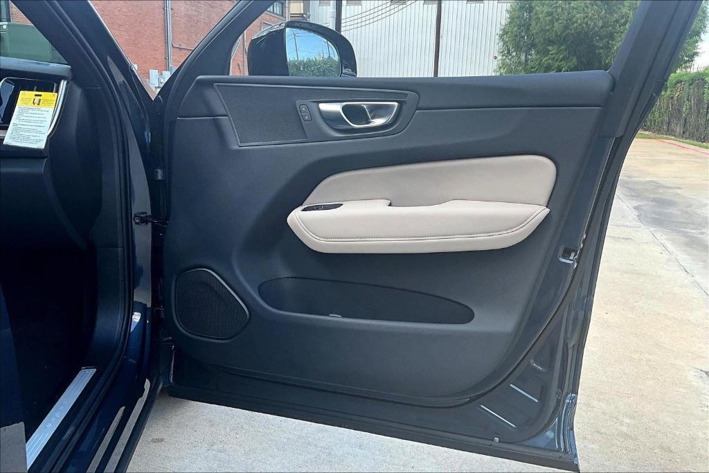 new 2026 Volvo XC60 car, priced at $57,985