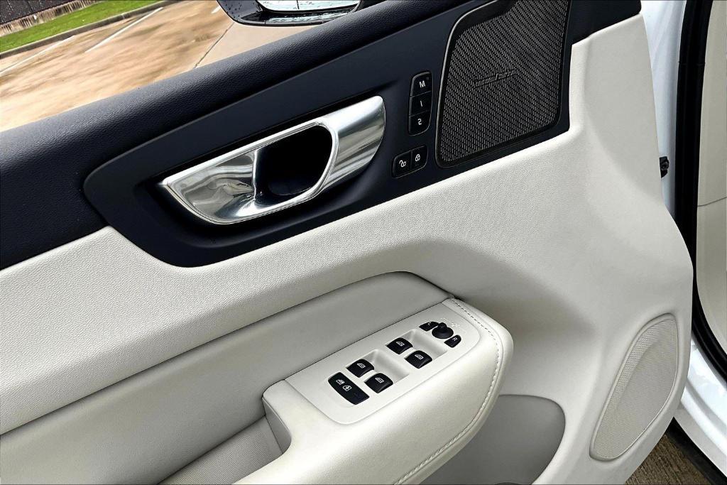 new 2025 Volvo XC60 Plug-In Hybrid car, priced at $54,770