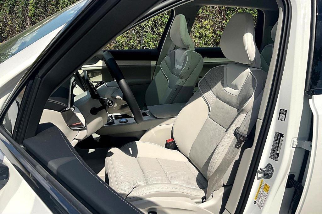 new 2025 Volvo EX90 car, priced at $87,535