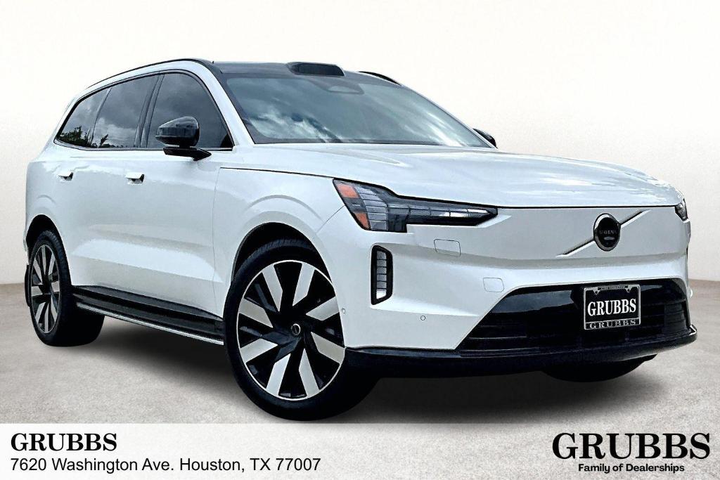 new 2025 Volvo EX90 car, priced at $87,535
