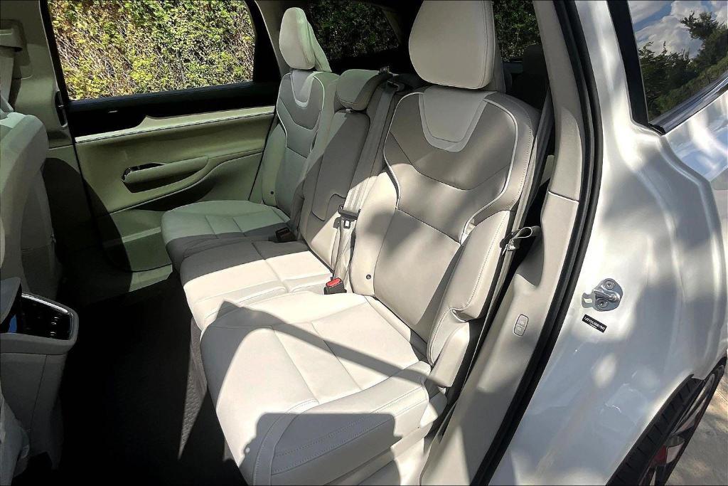 new 2025 Volvo EX90 car, priced at $87,535