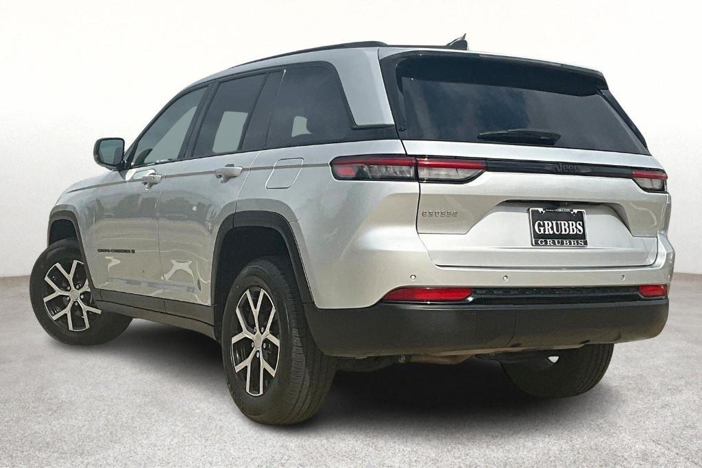 used 2023 Jeep Grand Cherokee car, priced at $29,650