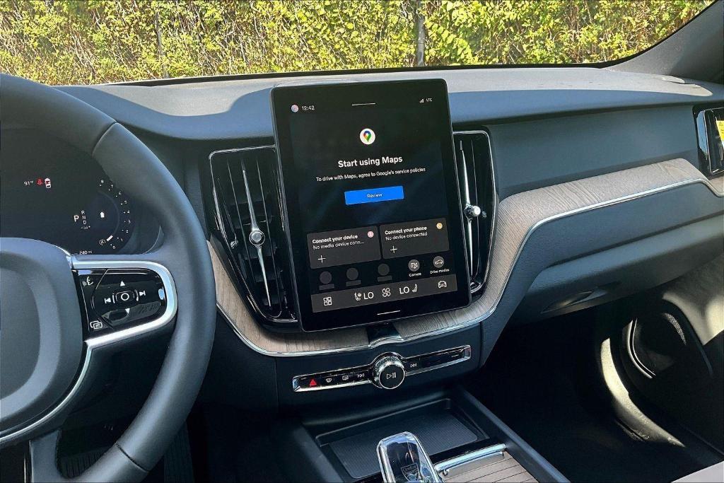 new 2026 Volvo XC60 car, priced at $57,985