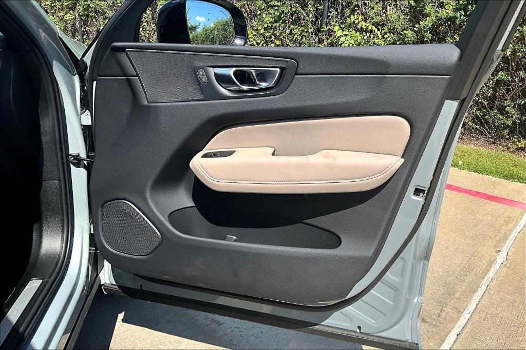 new 2026 Volvo XC60 car, priced at $57,985