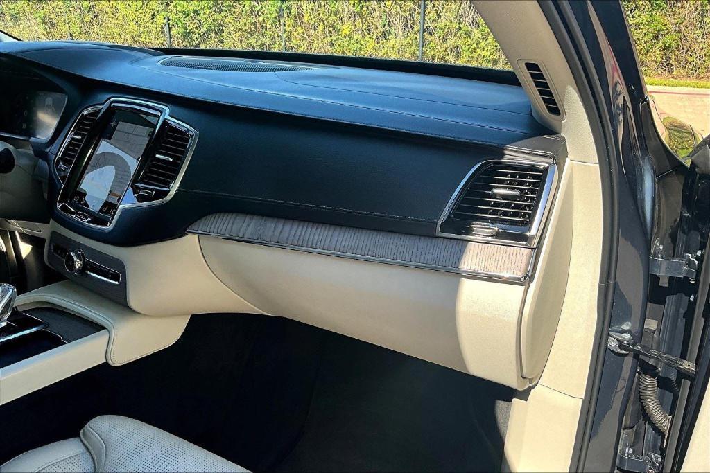 used 2021 Volvo XC90 Recharge Plug-In Hybrid car, priced at $35,795