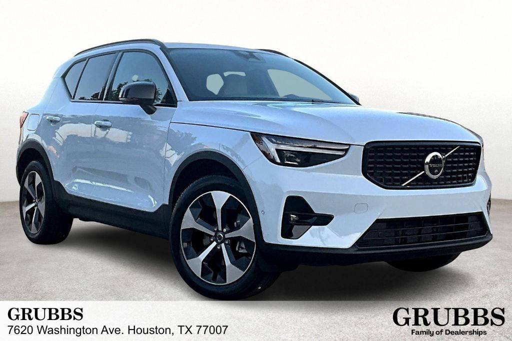 new 2026 Volvo XC40 car, priced at $50,150