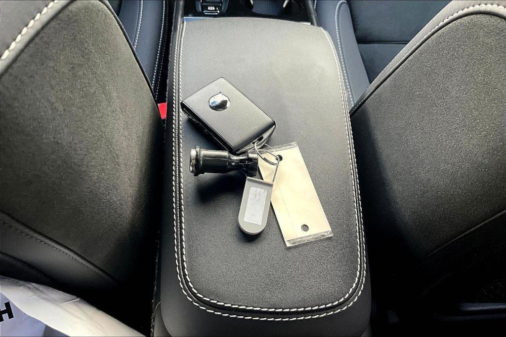 used 2025 Volvo XC40 car, priced at $35,997