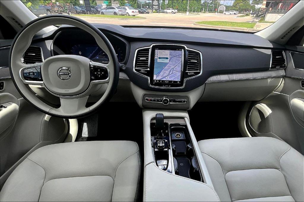 new 2025 Volvo XC90 car, priced at $69,900