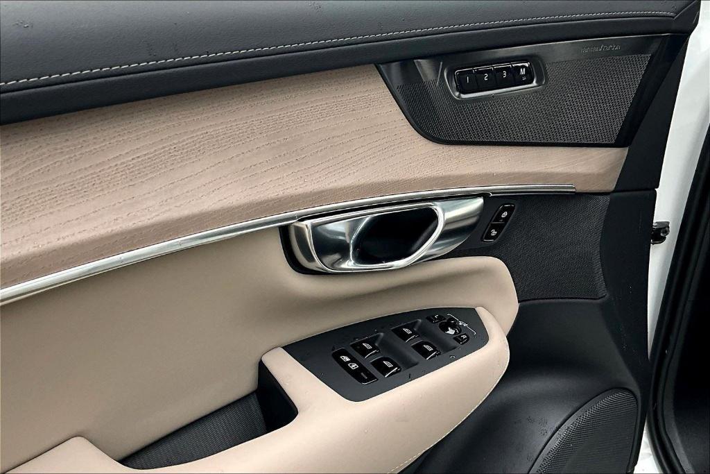 new 2026 Volvo XC90 car, priced at $75,155