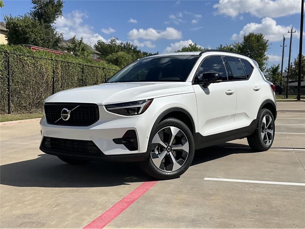 new 2026 Volvo XC40 car, priced at $50,150