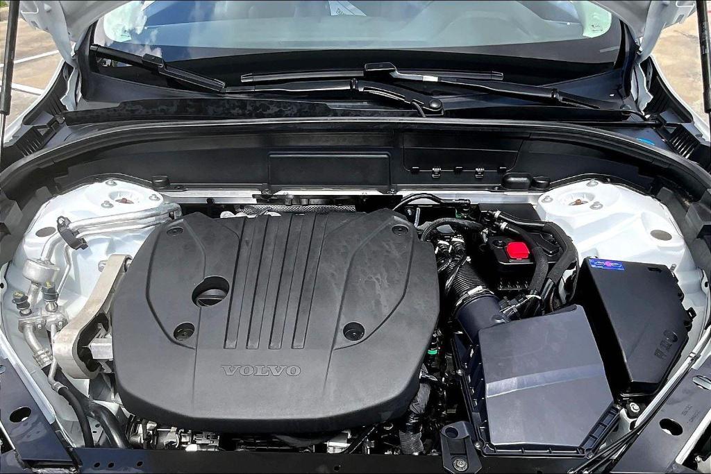 used 2025 Volvo XC60 car, priced at $38,318