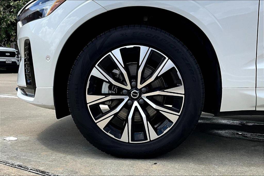 used 2025 Volvo XC60 car, priced at $38,318