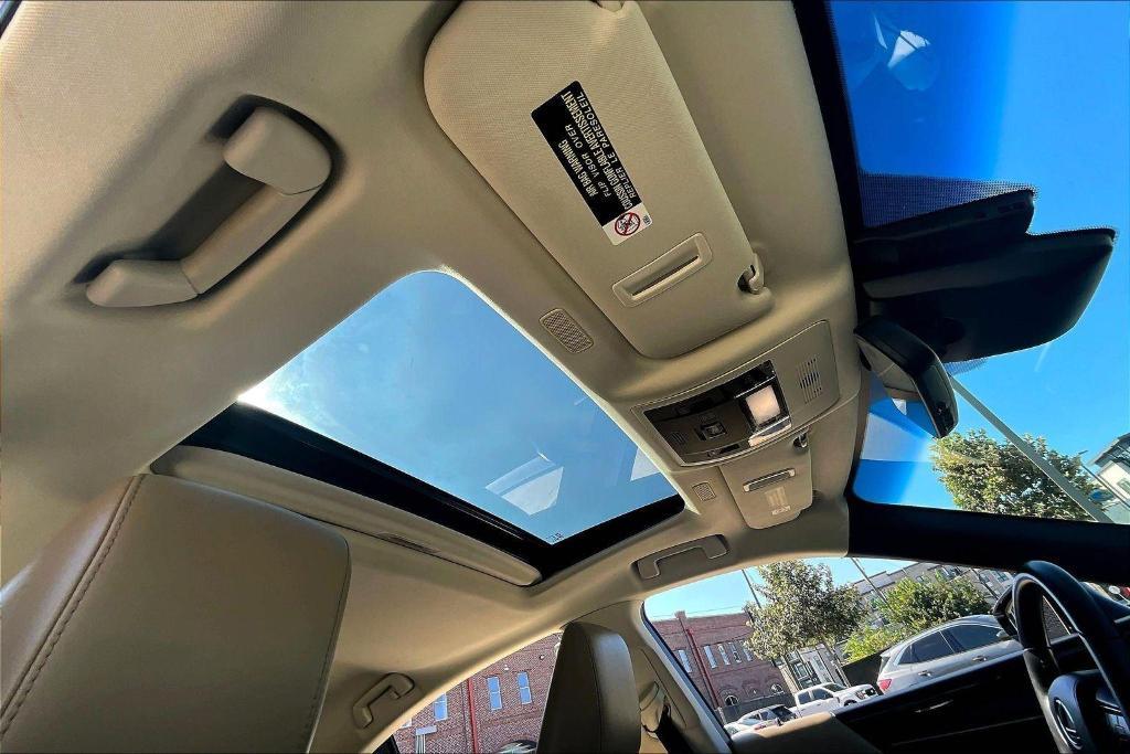 used 2019 Lexus ES 350 car, priced at $29,849