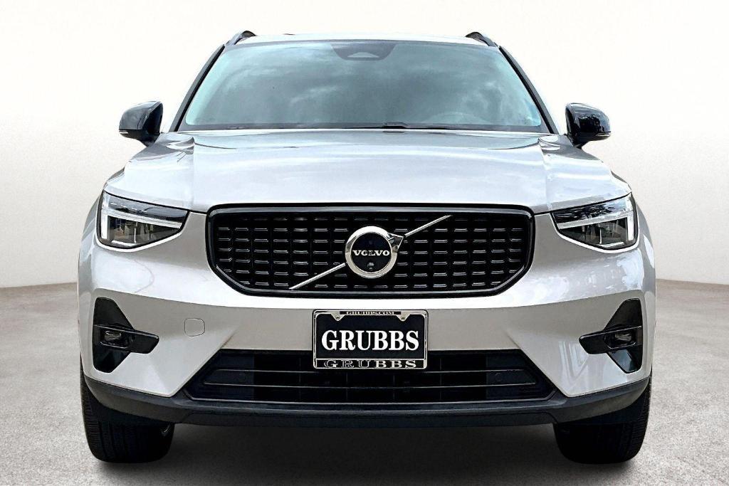used 2025 Volvo XC40 car, priced at $29,750