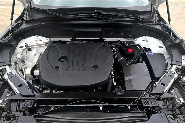 used 2022 Volvo XC60 car, priced at $27,999