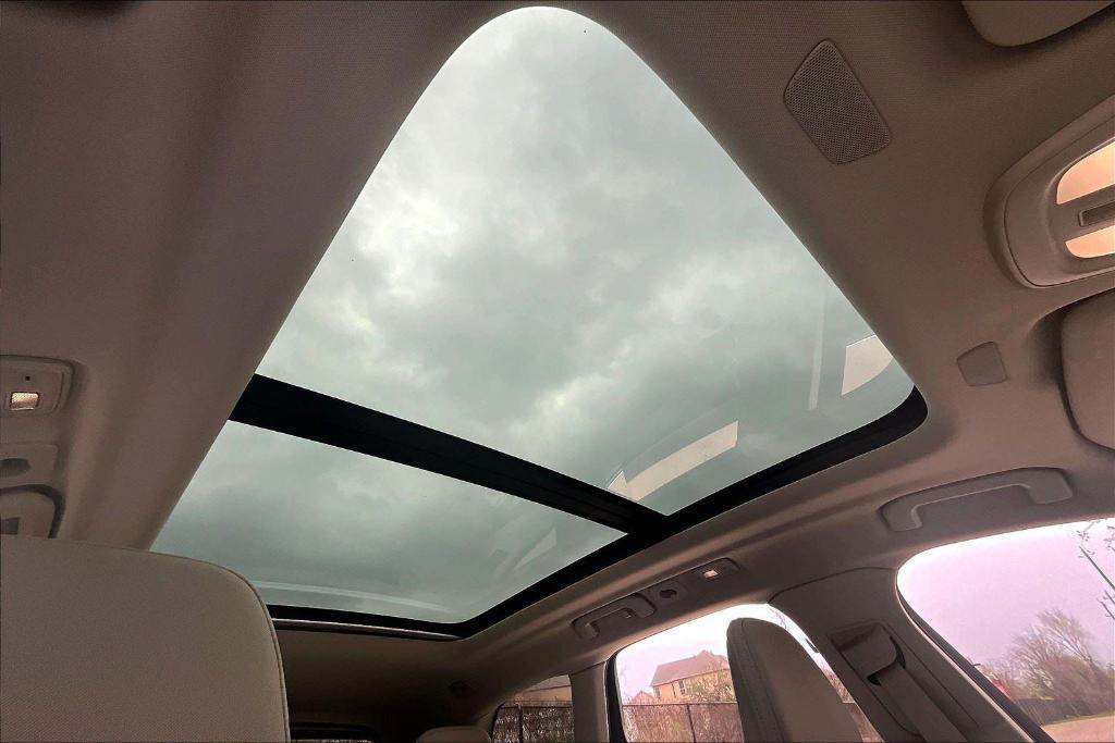 used 2022 Volvo XC60 car, priced at $28,821