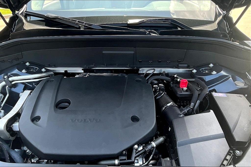 new 2025 Volvo XC90 car, priced at $48,560