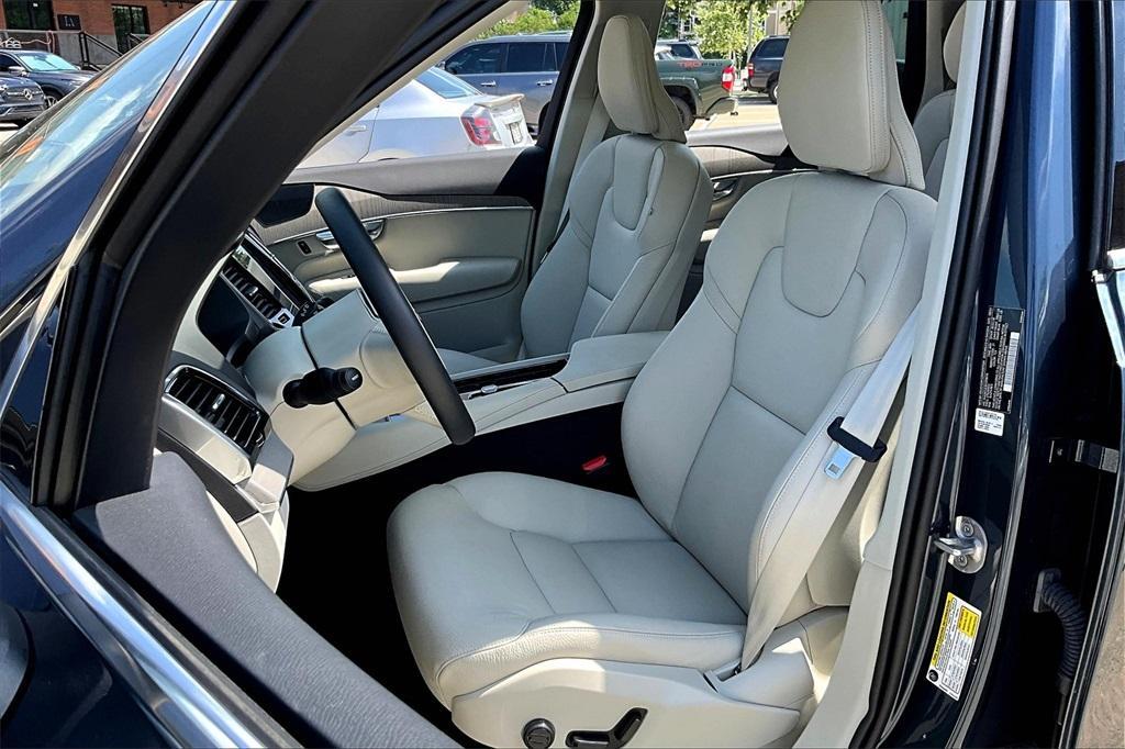 new 2025 Volvo XC90 car, priced at $48,560