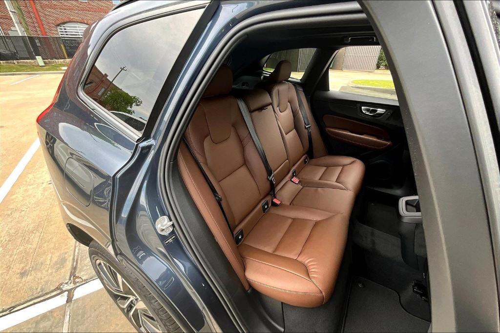 new 2025 Volvo XC60 car, priced at $55,360