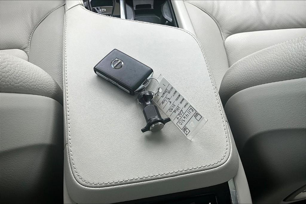 used 2024 Volvo XC90 car, priced at $45,817
