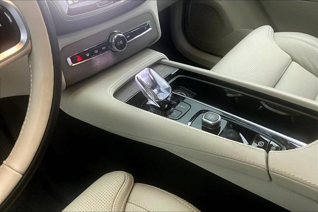 new 2025 Volvo XC90 car, priced at $76,160