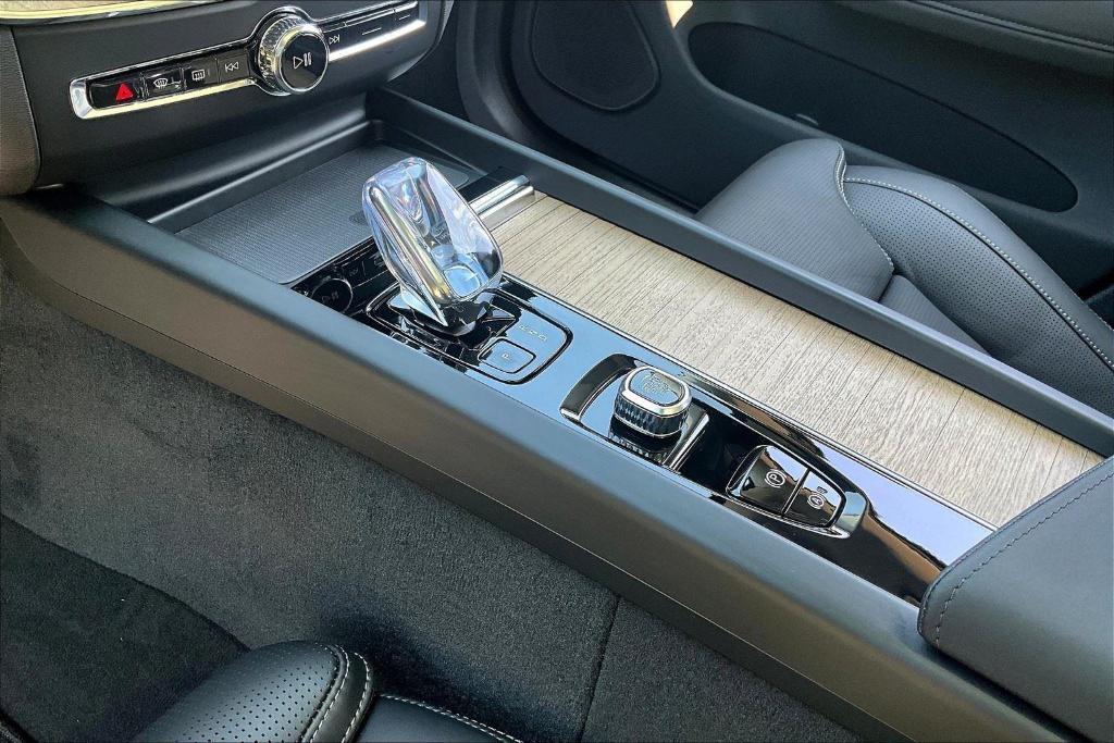 new 2026 Volvo XC60 car, priced at $63,935