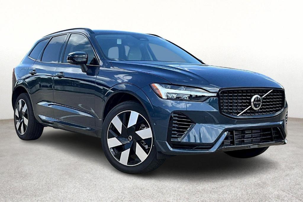 new 2025 Volvo XC60 Plug-In Hybrid car, priced at $65,485