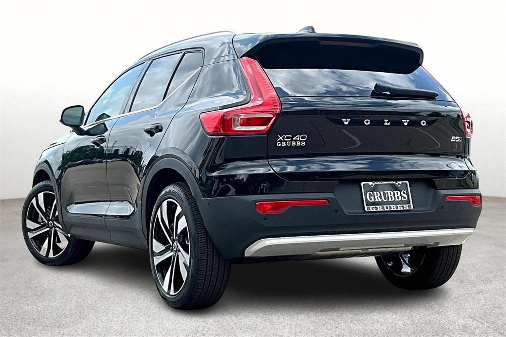new 2025 Volvo XC40 car, priced at $50,610