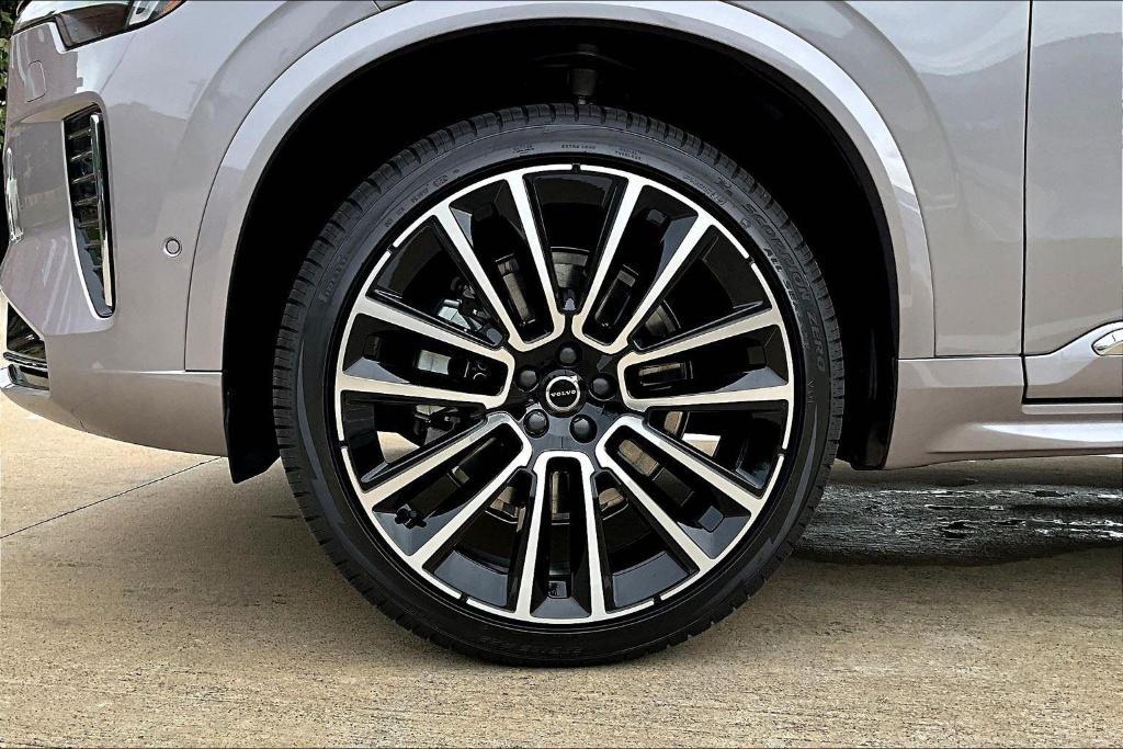 new 2026 Volvo XC90 car, priced at $72,625